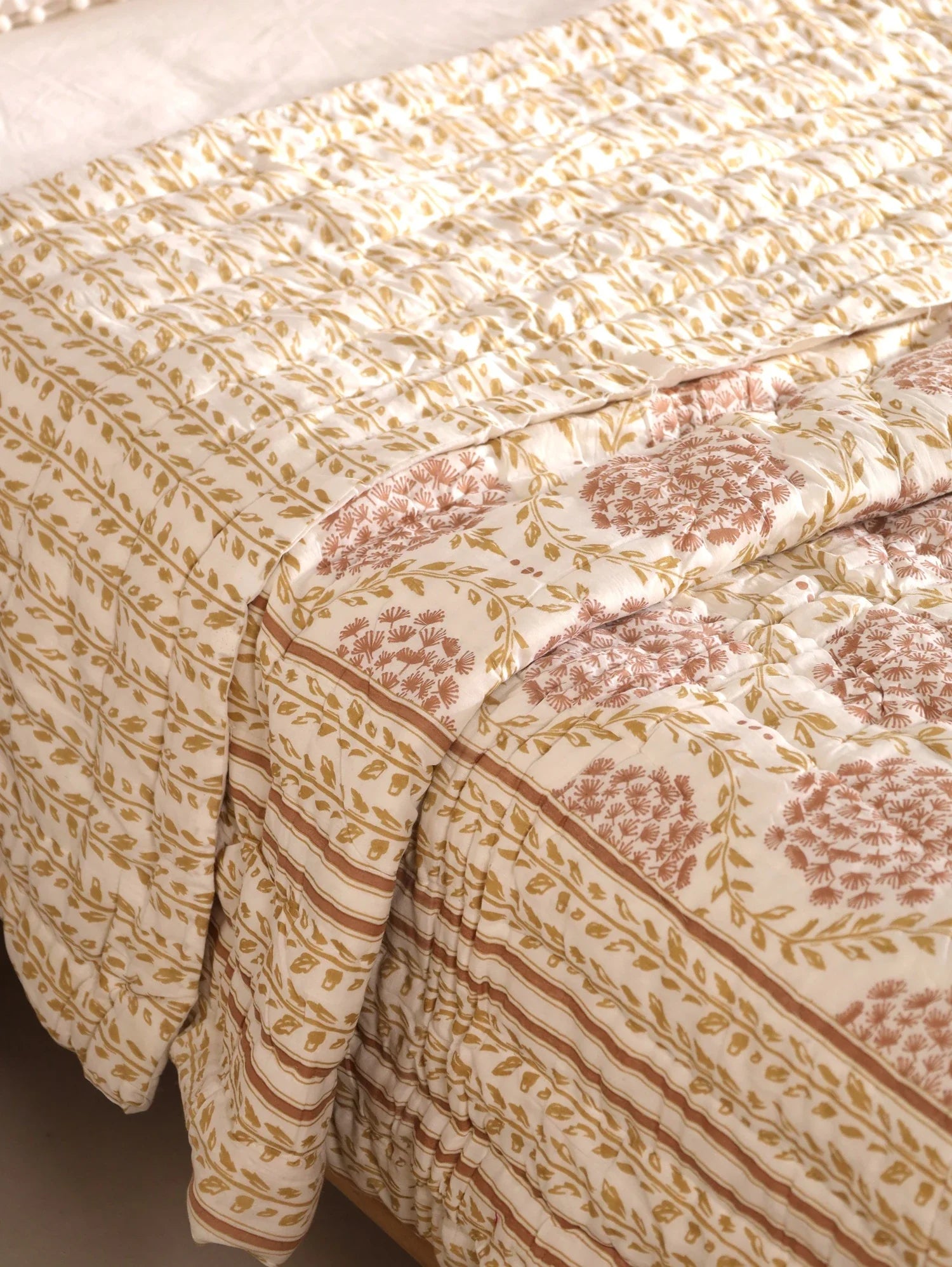 All Season Jaipuri Quilt | 100% Pure Cotton | Block Print | Double Bed - Nitya